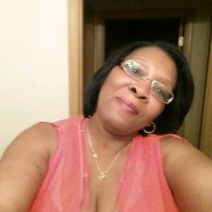 Meet your Posher, Yvette